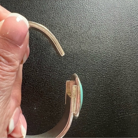 Turquoise Stone Silver Bracelet - Picture 7 of 8